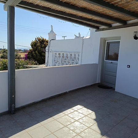 Kleris Apartments 8 Тинос Екстериор снимка