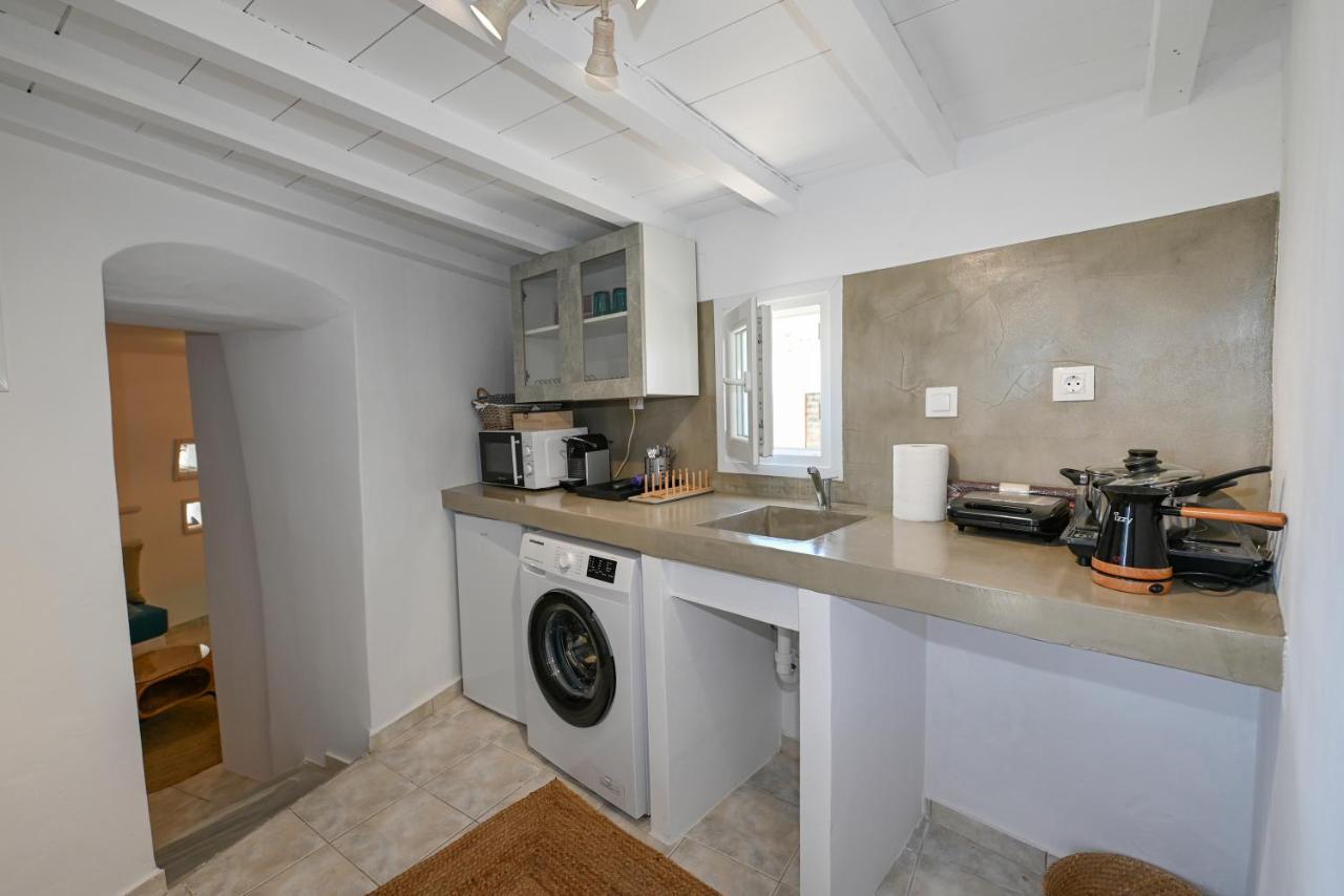 Kleris Apartments 8 Тинос Екстериор снимка